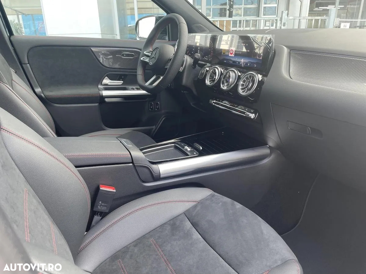 Mercedes-Benz GLA 250 e - 14