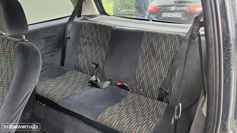 Opel Corsa 1.4 16V Sport - 10