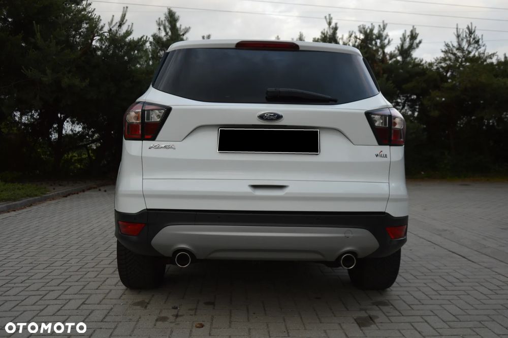 Ford Kuga 2.0 TDCi 2x4 Titanium - 13