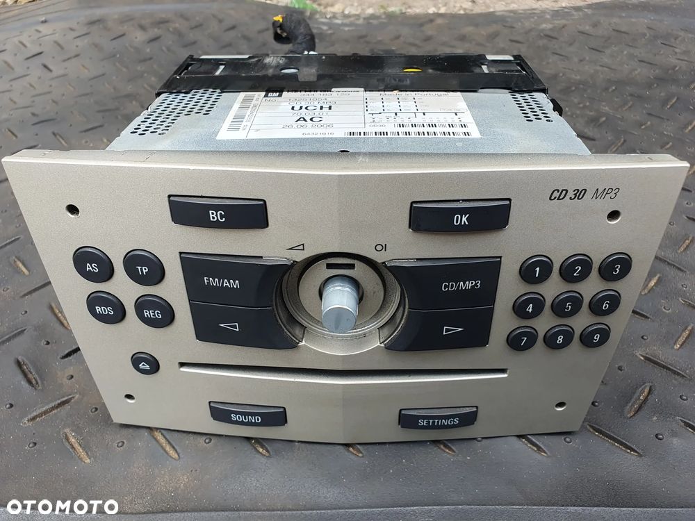 OPEL ASTRA H RADIOODTWARZACZ RADIO FABRYCZNE CD30 MP3 13251054 - 1