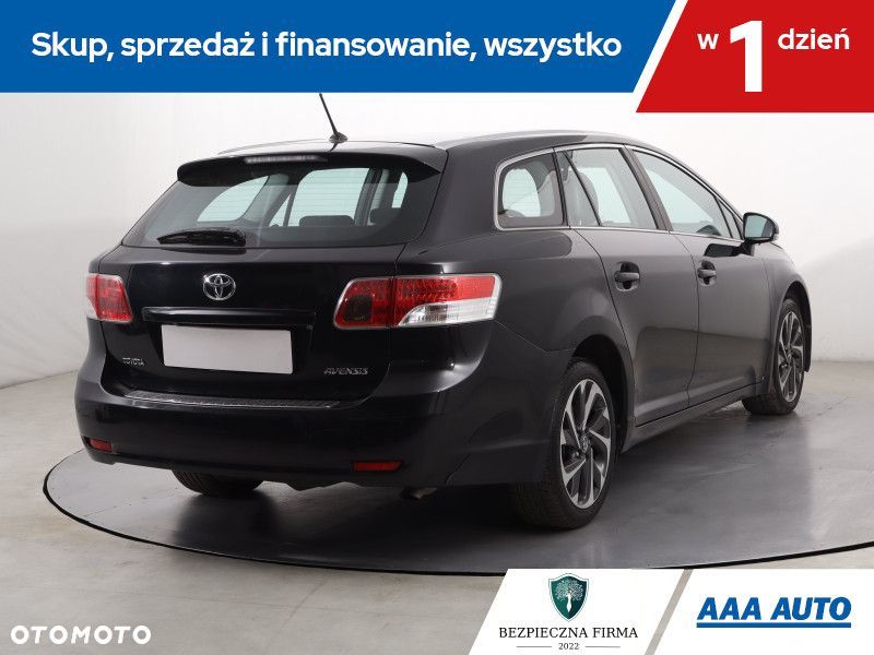 Toyota Avensis - 7
