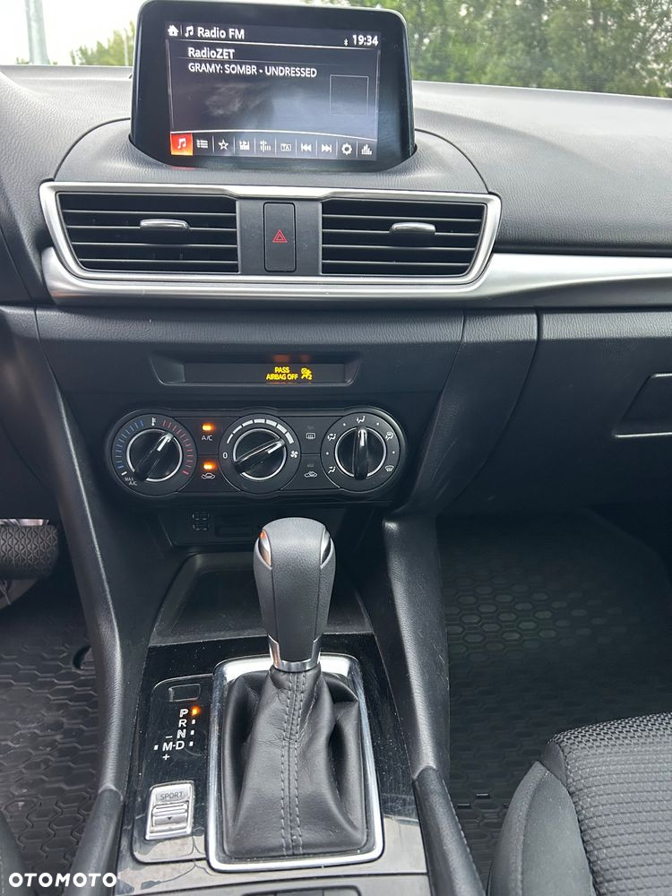 Mazda 3 - 15