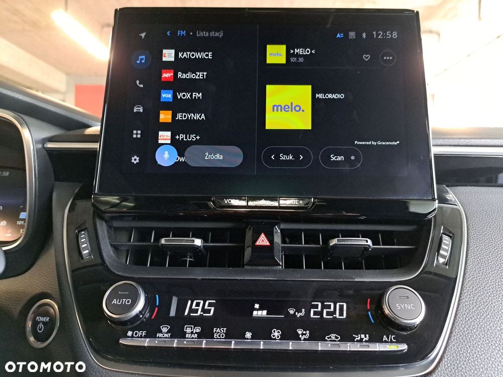 Toyota Corolla 1.8 Hybrid Comfort - 22