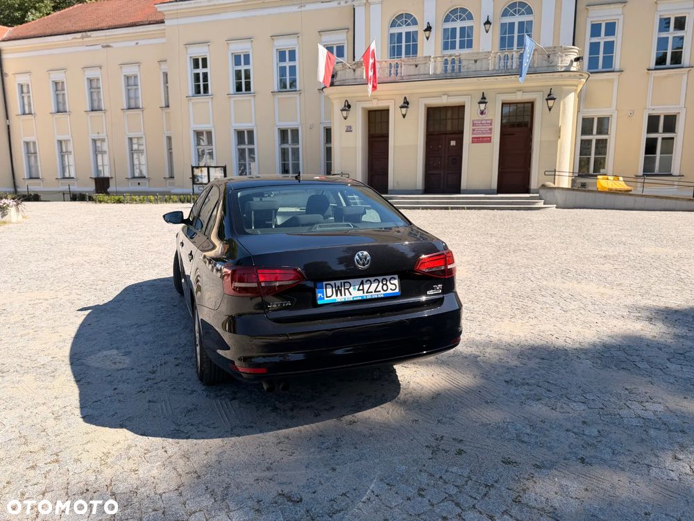Volkswagen Jetta 1.4 TSI BMT Comfortline - 10