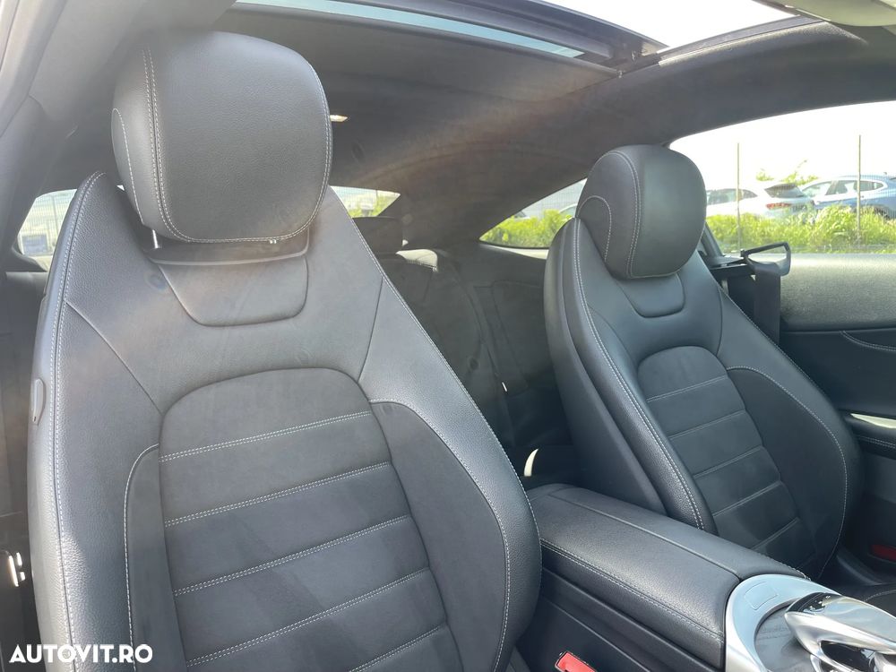 Mercedes-Benz C 220 d 4MATIC 9G-TRONIC AMG Line - 31