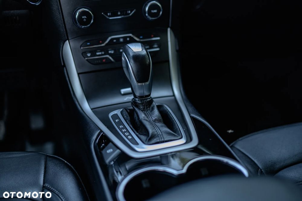 Ford Edge - 24