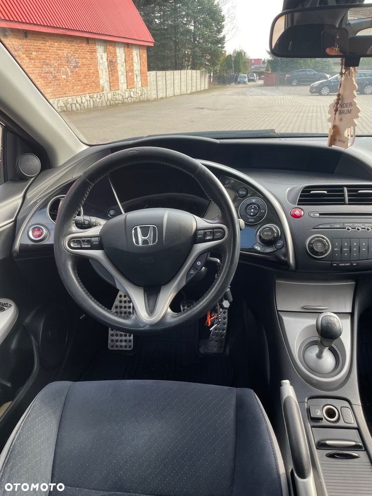 Honda Civic 1.8 Comfort - 8