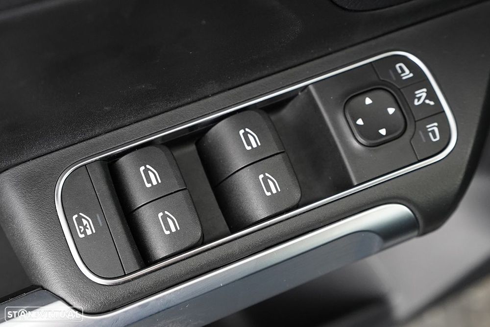 Mercedes-Benz GLB 180 d - 19