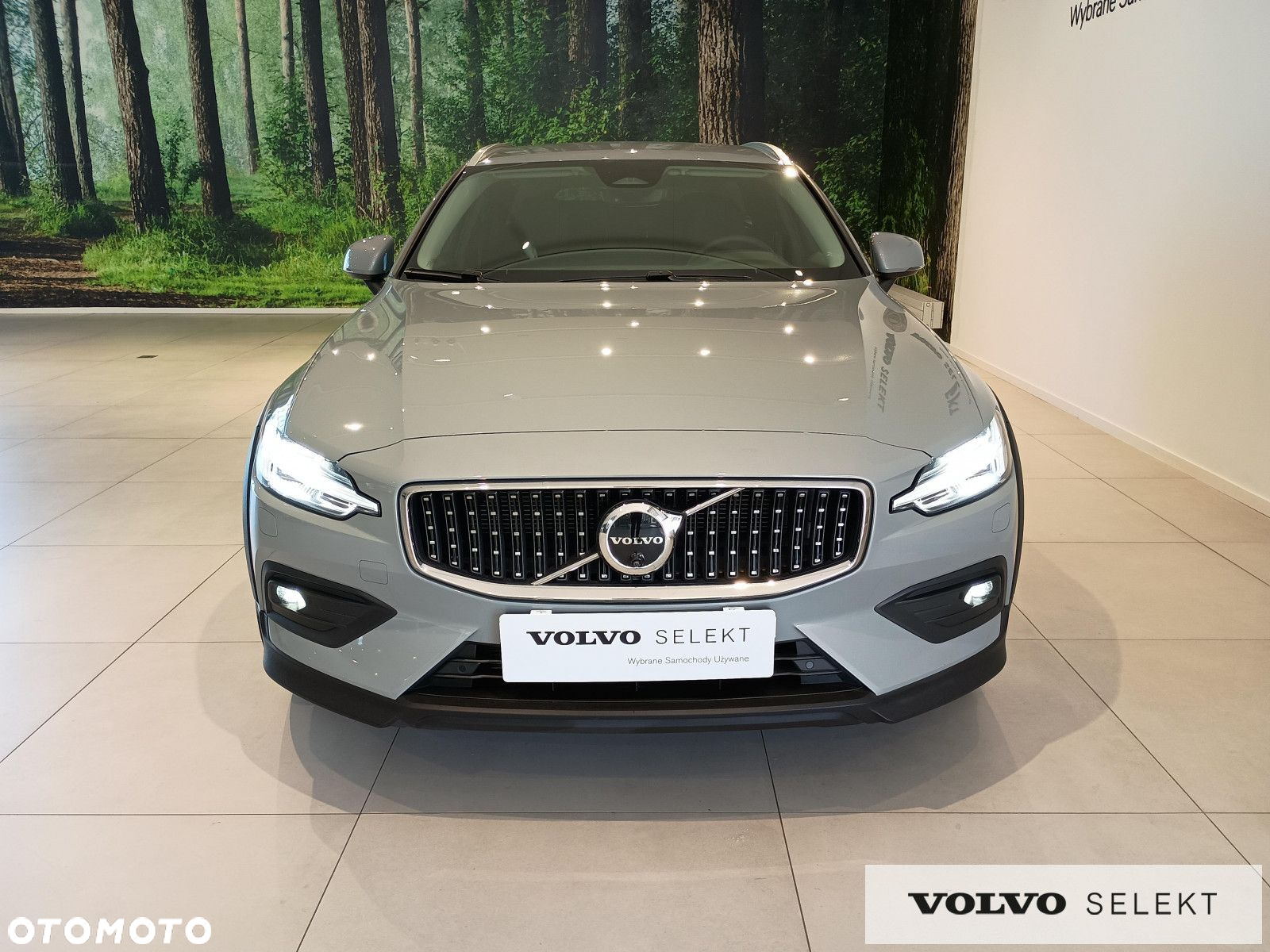 Volvo V60 Cross Country - 11