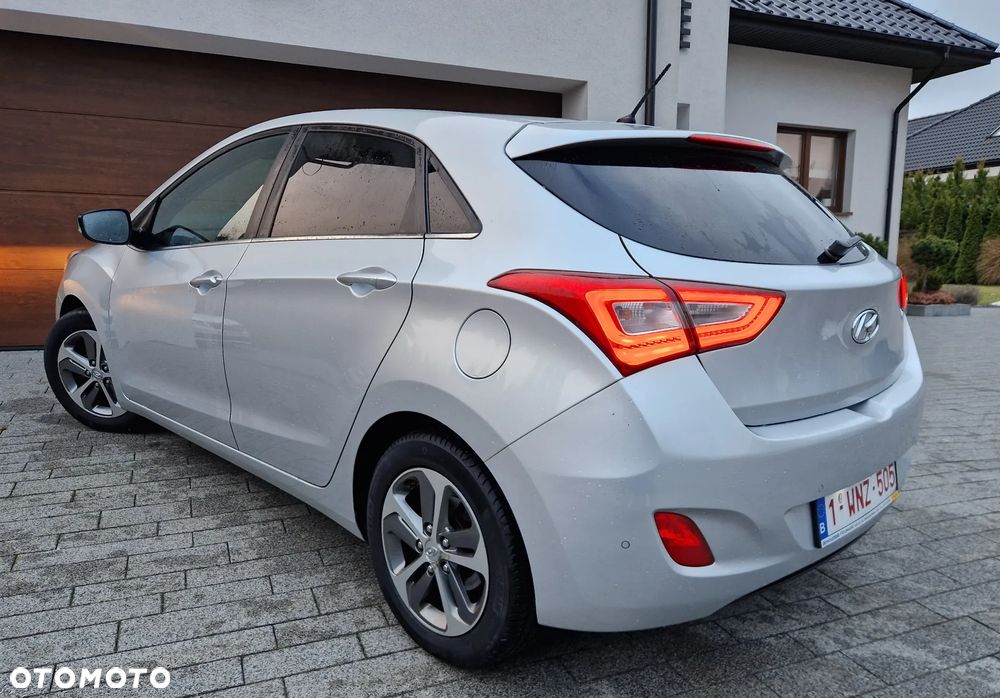 Hyundai i30 1.6 CRDI Passion Plus - 4