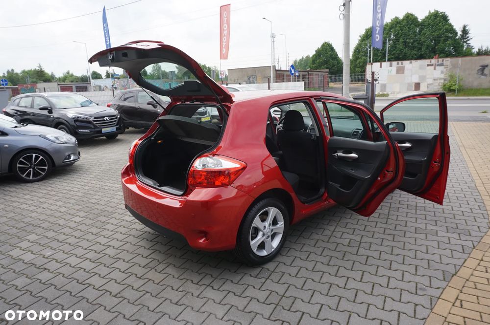 Toyota Auris 1.6 Executive - 14