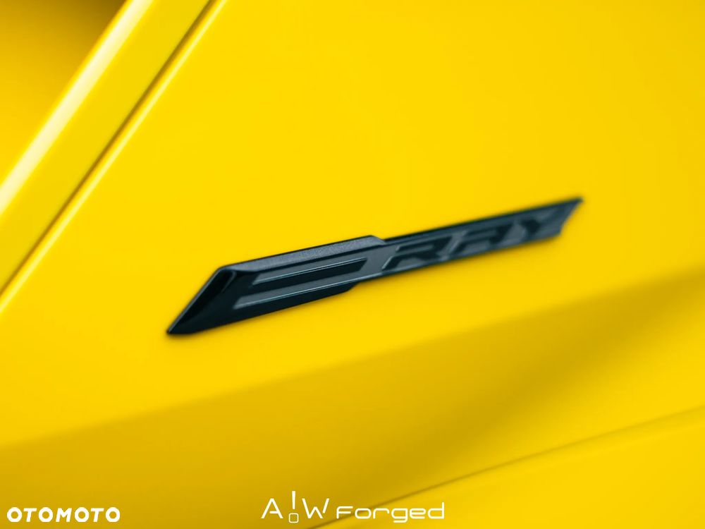 Chevrolet Corvette - 17