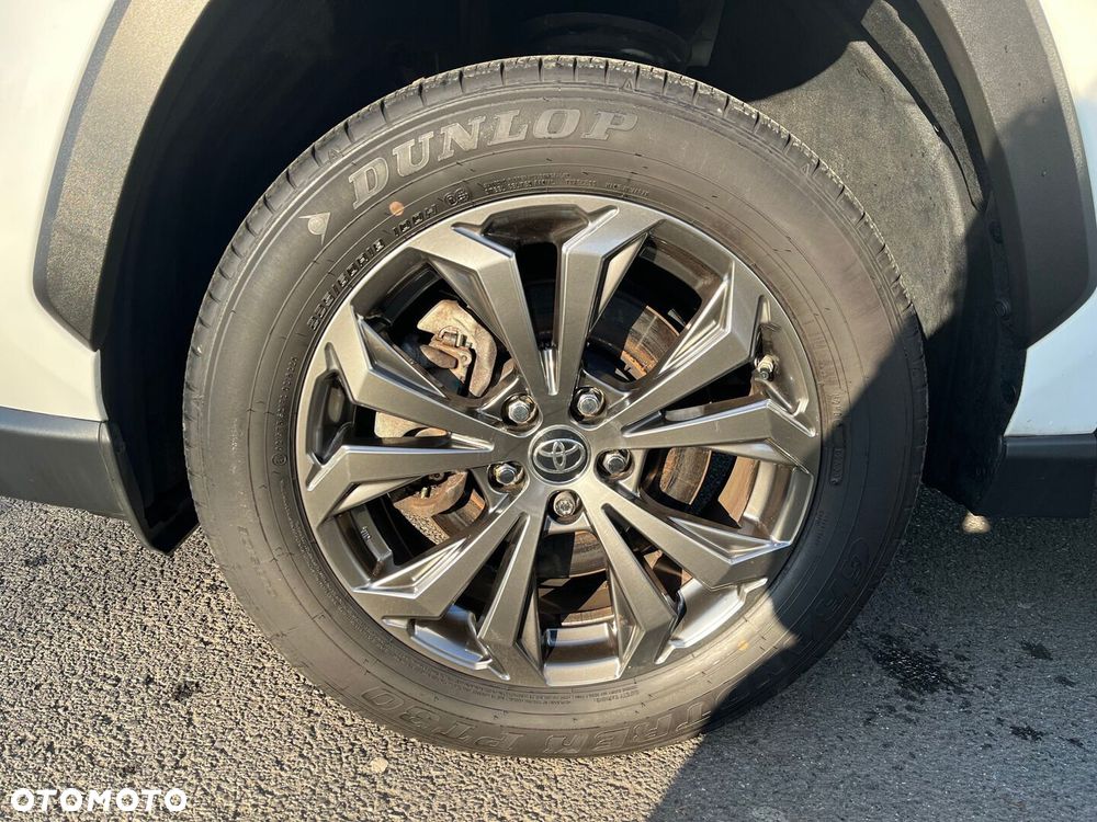 Toyota RAV4 - 18