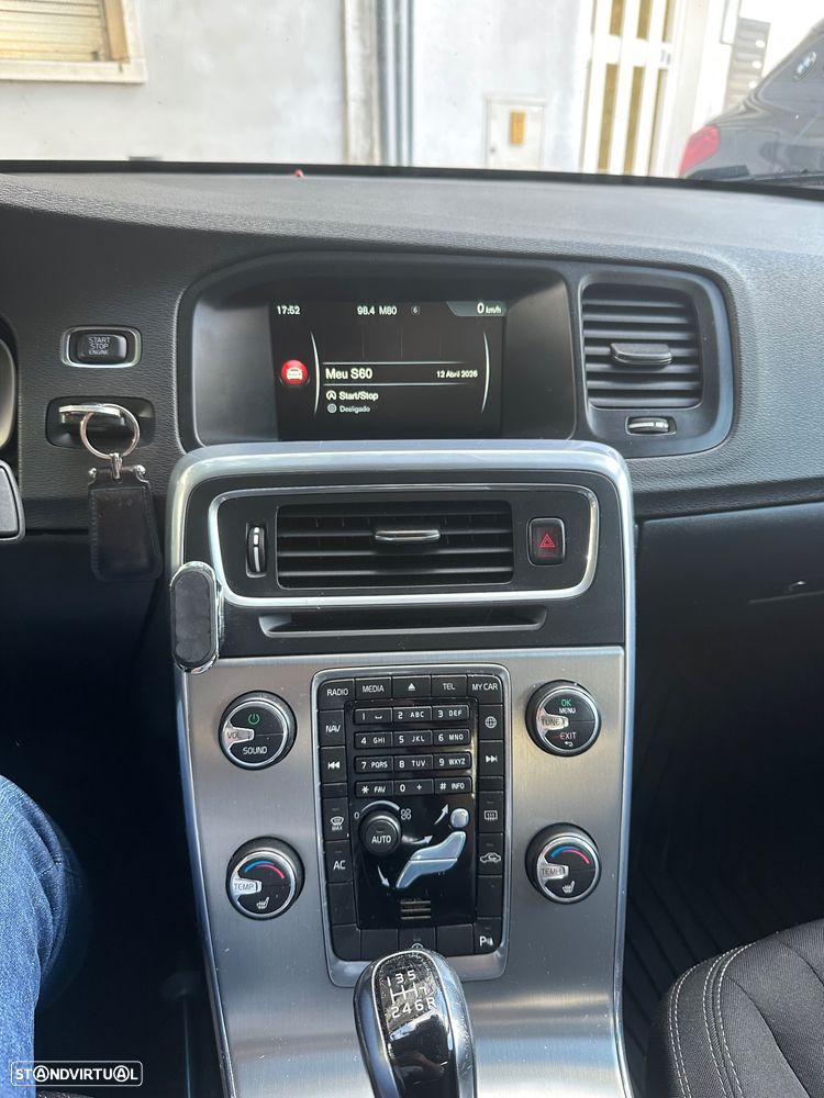 Volvo S60 D4 Momentum - 12