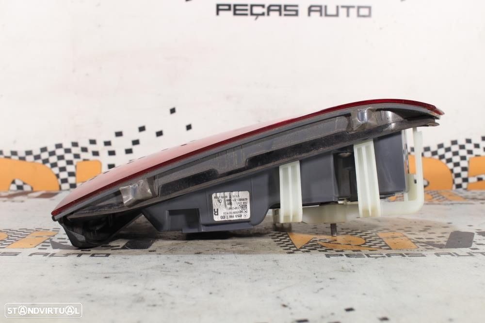 Farolim Direito Mercedes-Benz Glc (X253)  A2539063200 / 629500E13964 - 7