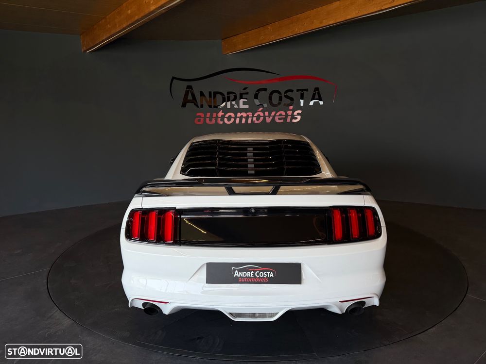 Ford Mustang 2.3i EcoBoost Aut. - 6