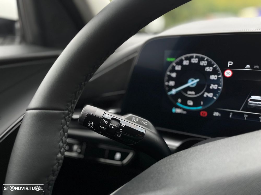 Kia Niro EV 64kWh Drive - 18