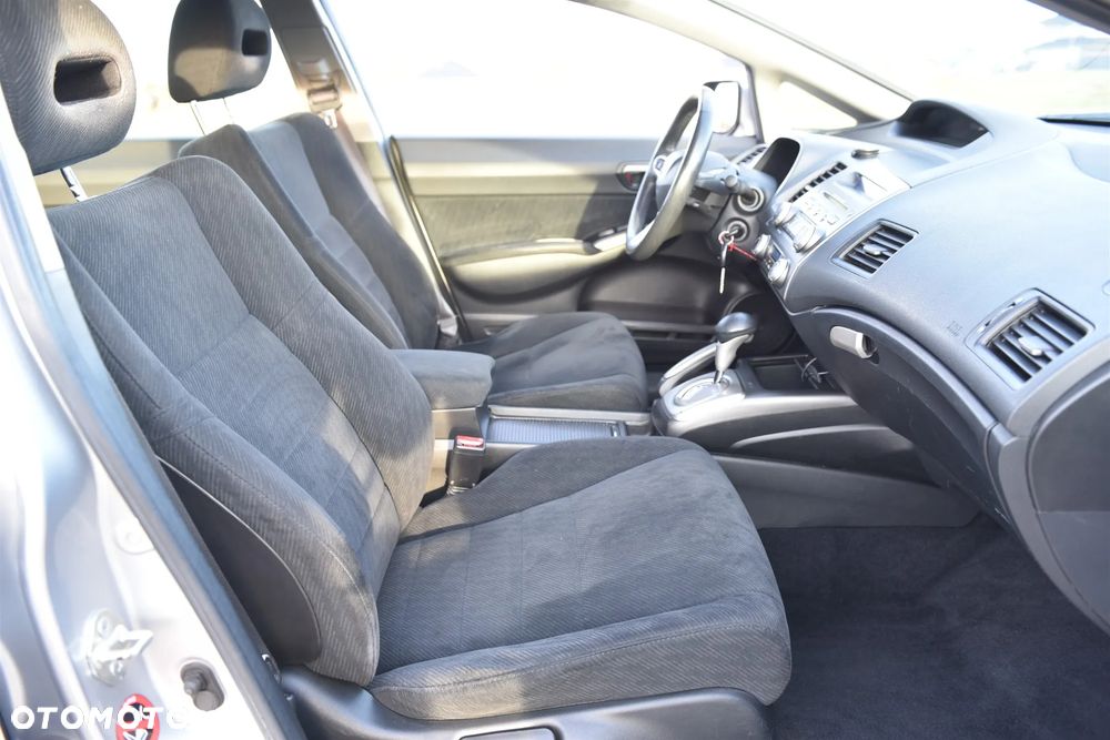 Honda Civic Hybrid 1.3i-DSI i-VTEC IMA CVT - 17