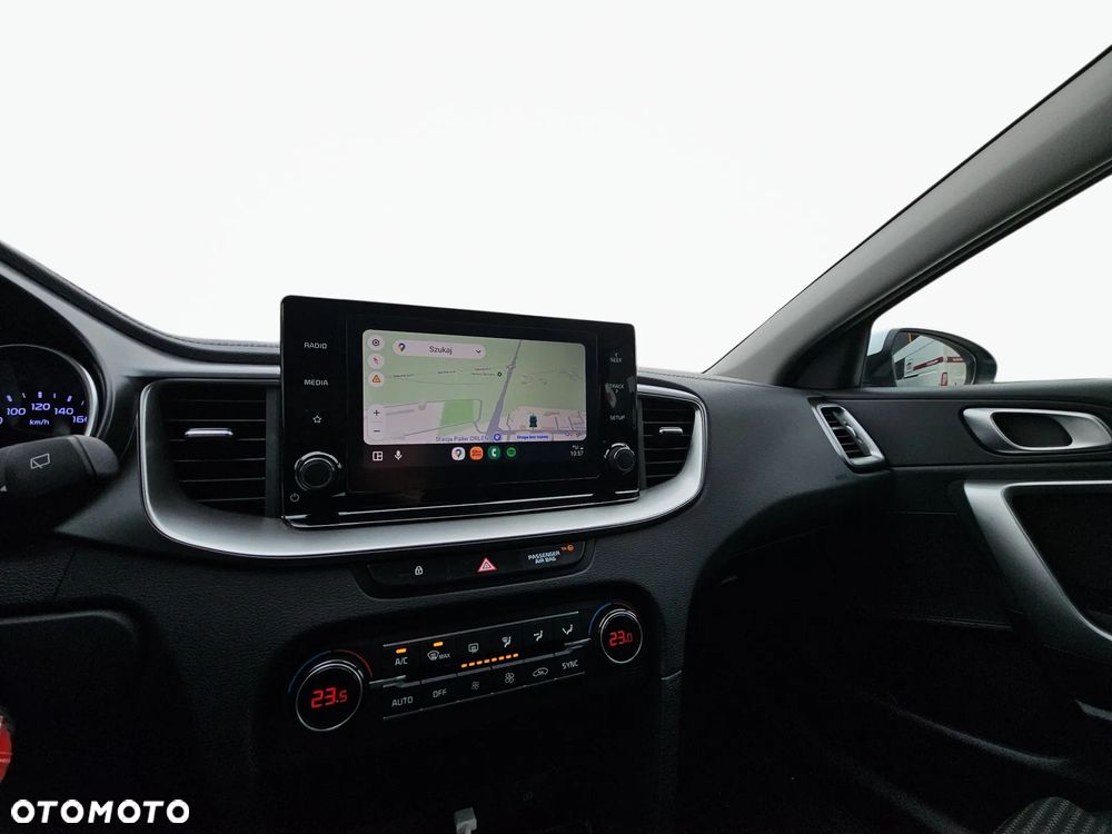 Kia Ceed 1.5 T-GDI M - 21