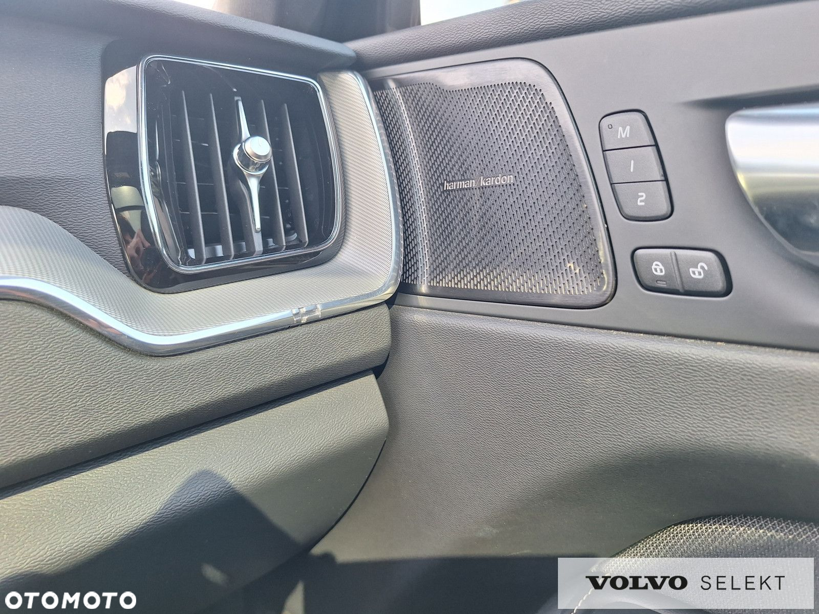 Volvo XC 60 - 29