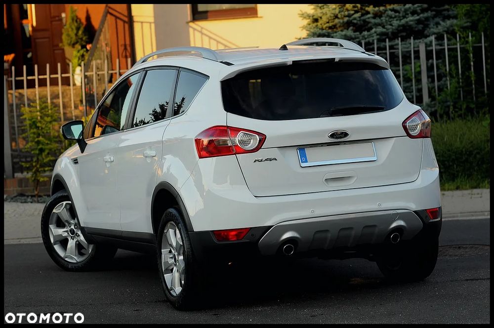 Ford Kuga 2.0 TDCi Titanium - 4