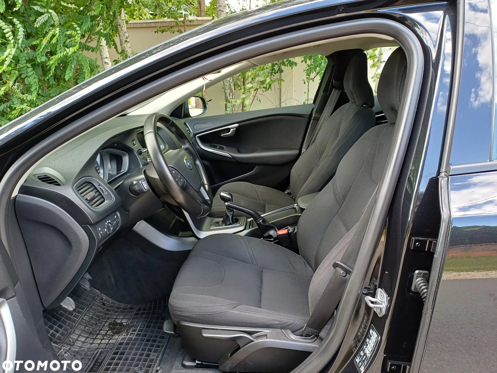 Volvo V40 D4 Drive-E Momentum - 20