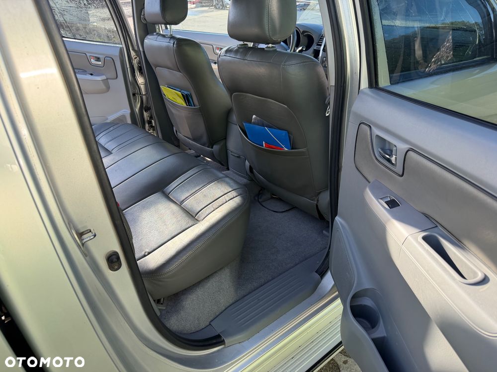 Toyota Hilux 3.0 D-4D SR5 - 5