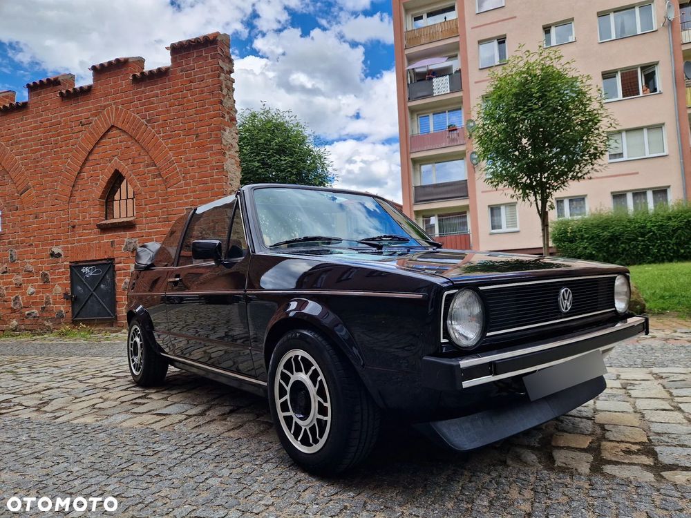 Volkswagen Golf - 22