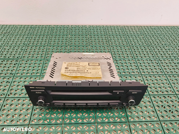 Radio CD Profesional BMW E81/87 E90/91/92 cu Bluetooth incorporat ( pentru telefon, nu reda muzica de pe telefon)