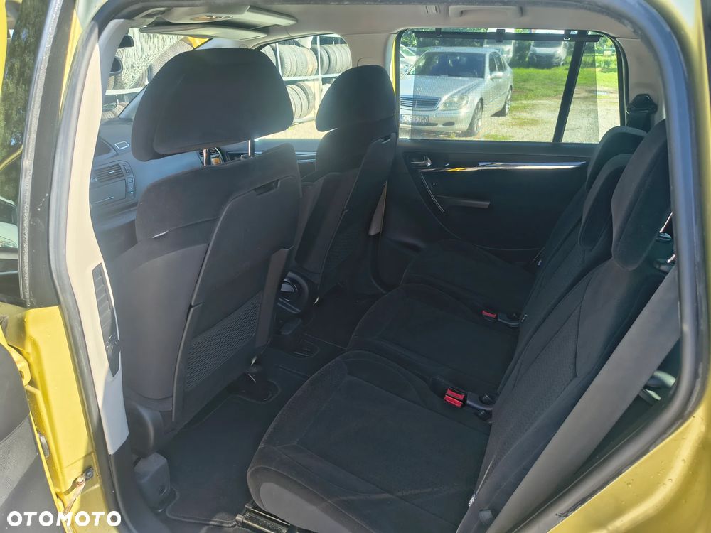 Citroën C4 Grand Picasso 2.0 16V 7-Sitzer EGS6 Exclusive - 18