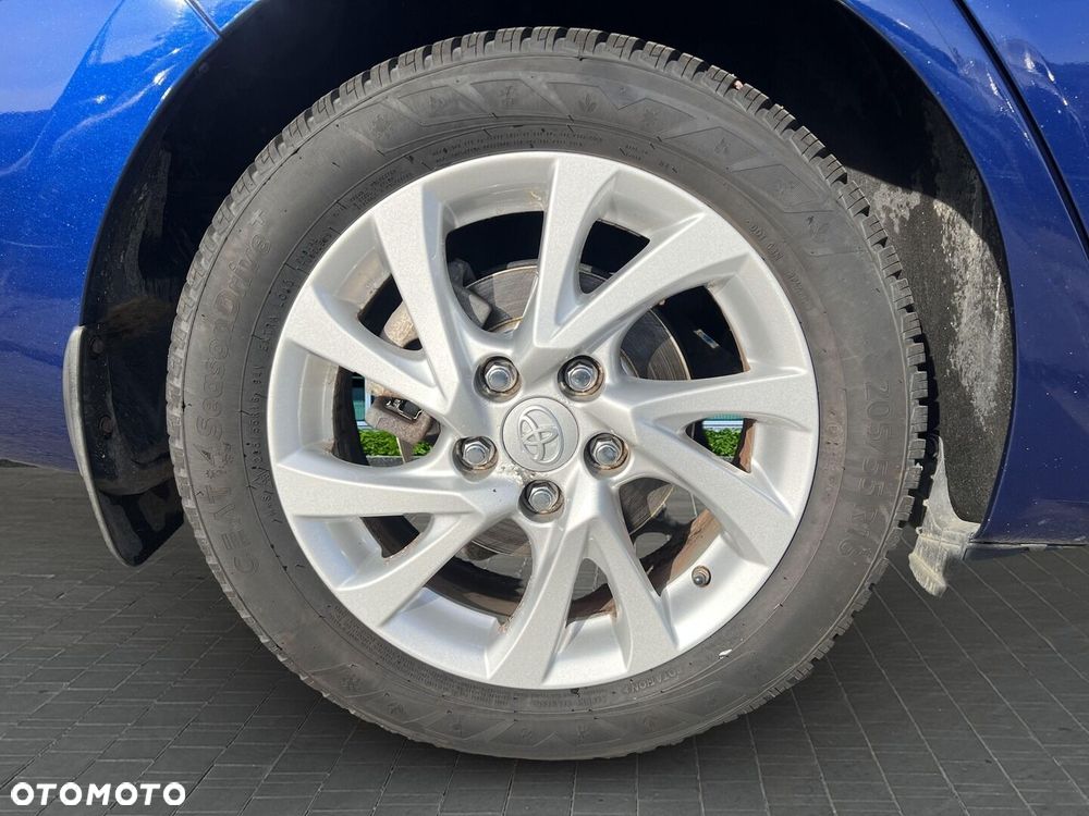 Toyota Auris Hybrid 135 Premium - 19