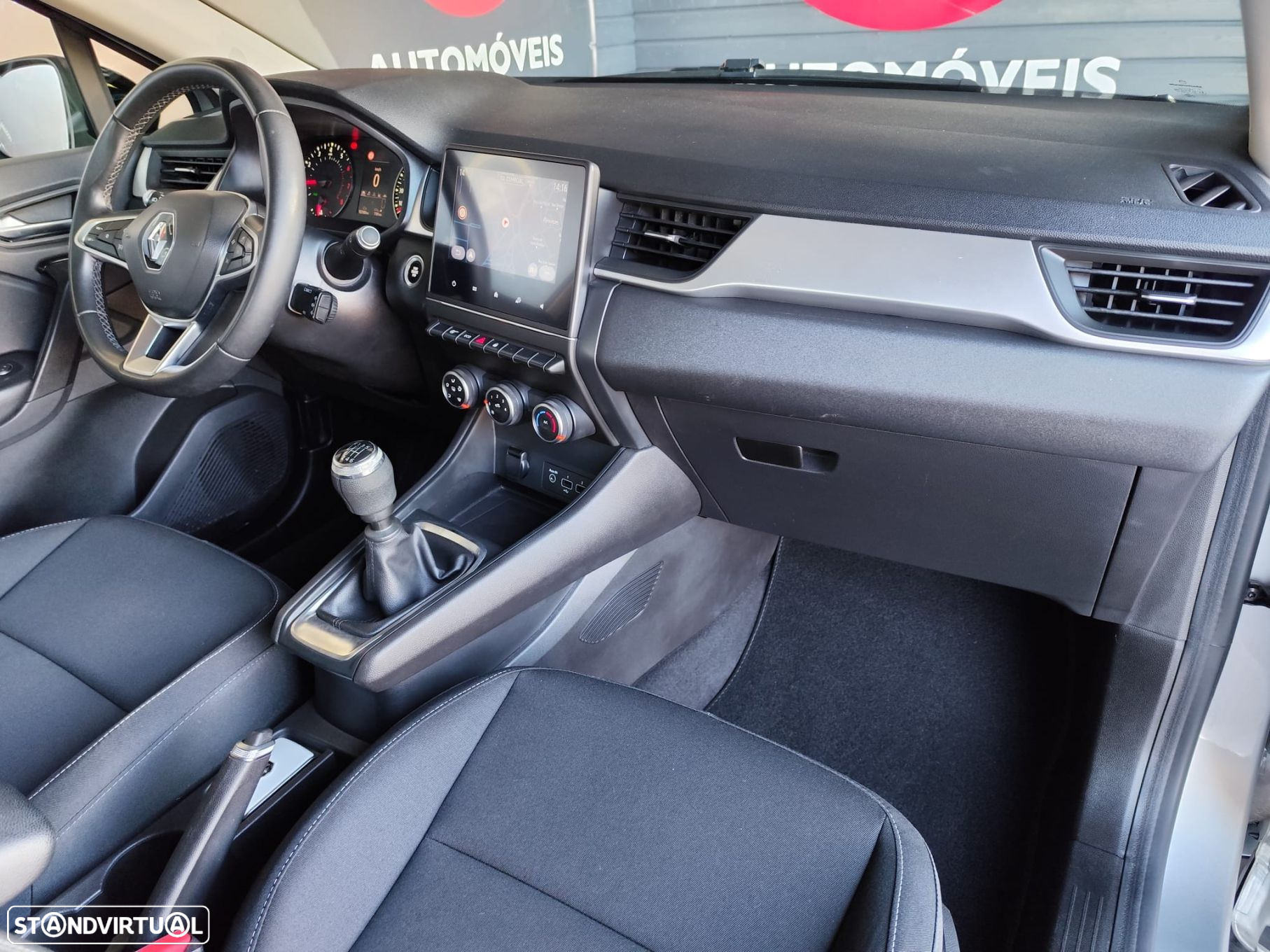 Renault Captur - 25