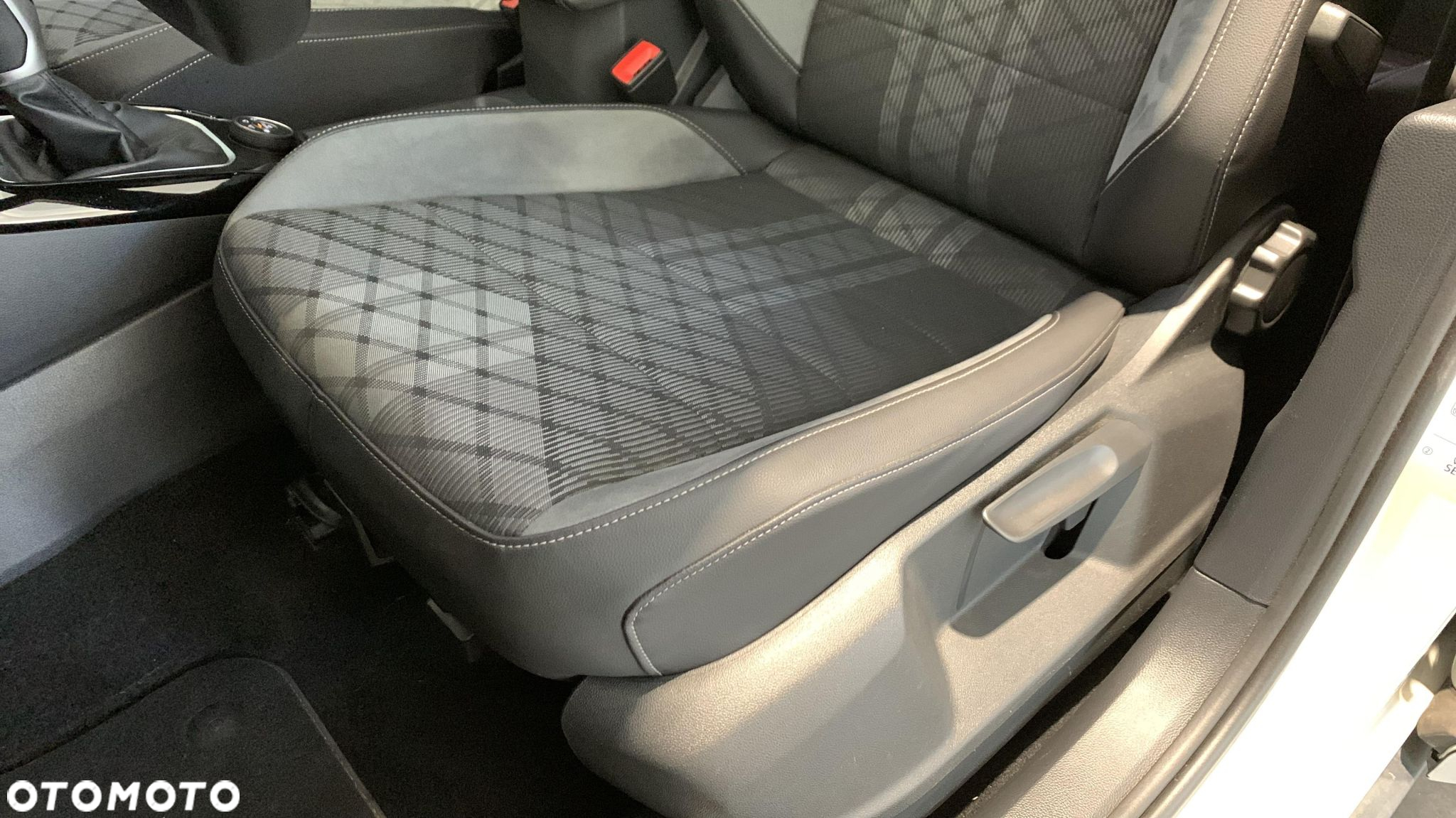 Volkswagen T-Roc 2.0 TSI 4Motion R-Line DSG - 12