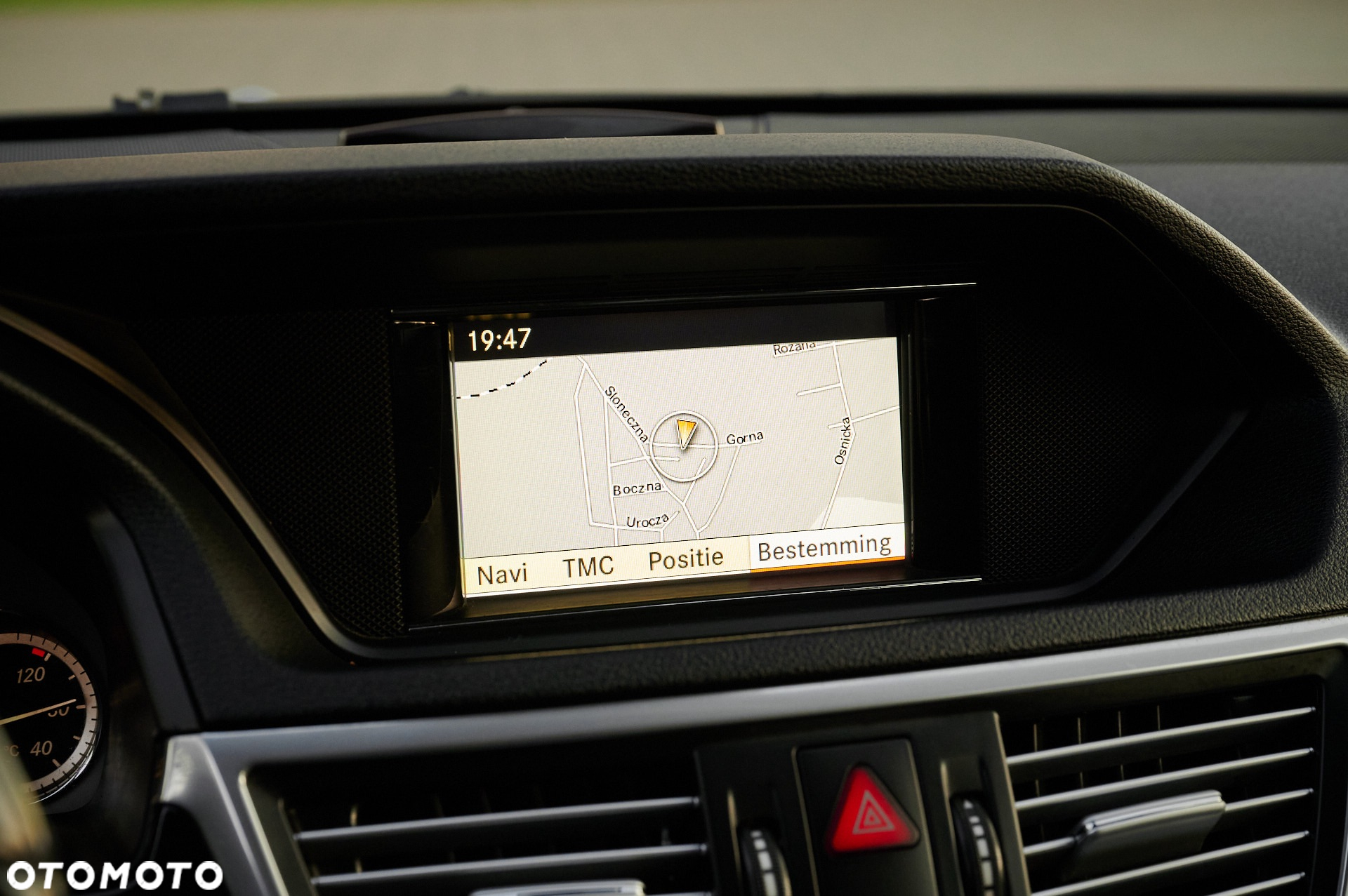 Mercedes-Benz Klasa E 200 BlueTEC 7G-TRONIC Avantgarde - 39