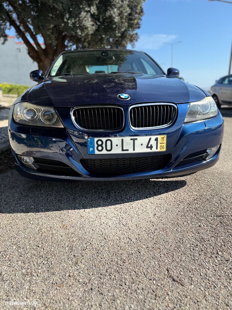 BMW 320 d Line Sport - 38