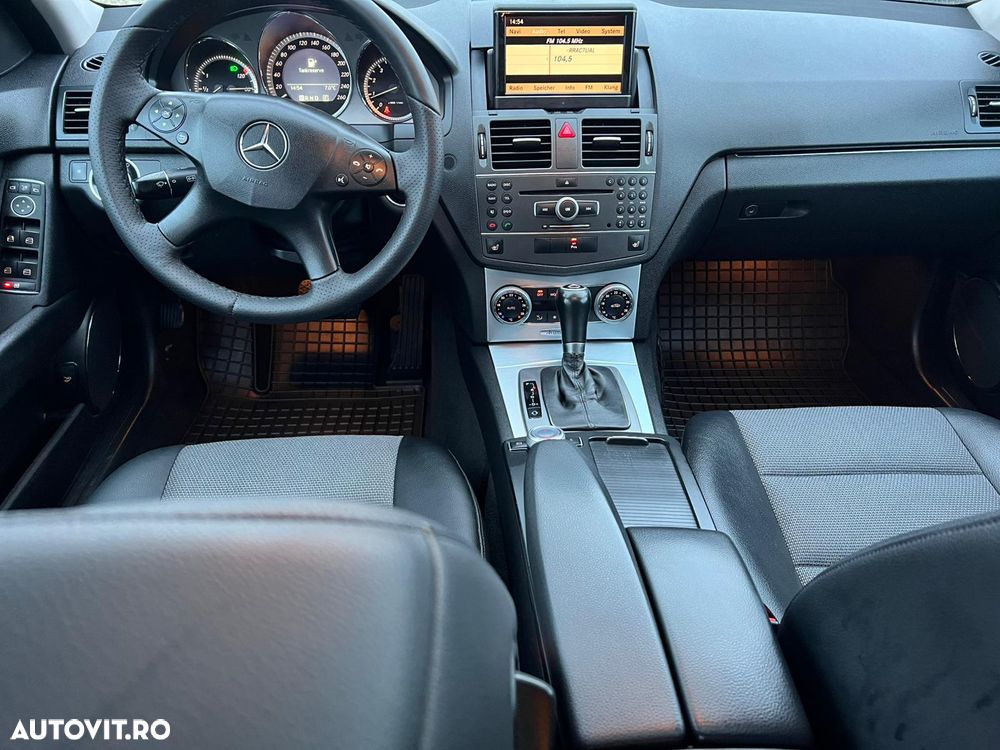 Mercedes-Benz C 200 T (BlueEFFICIENCY) 7G-TRONIC Avantgarde - 5