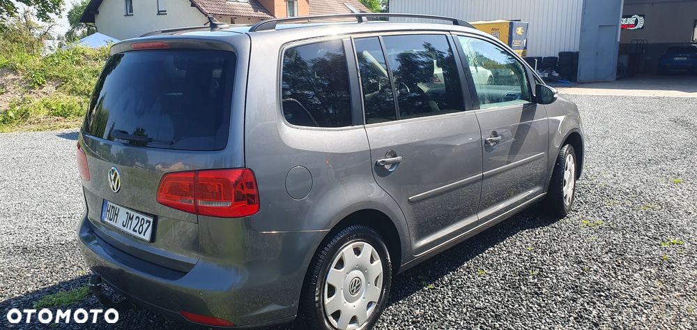 Volkswagen Touran - 3