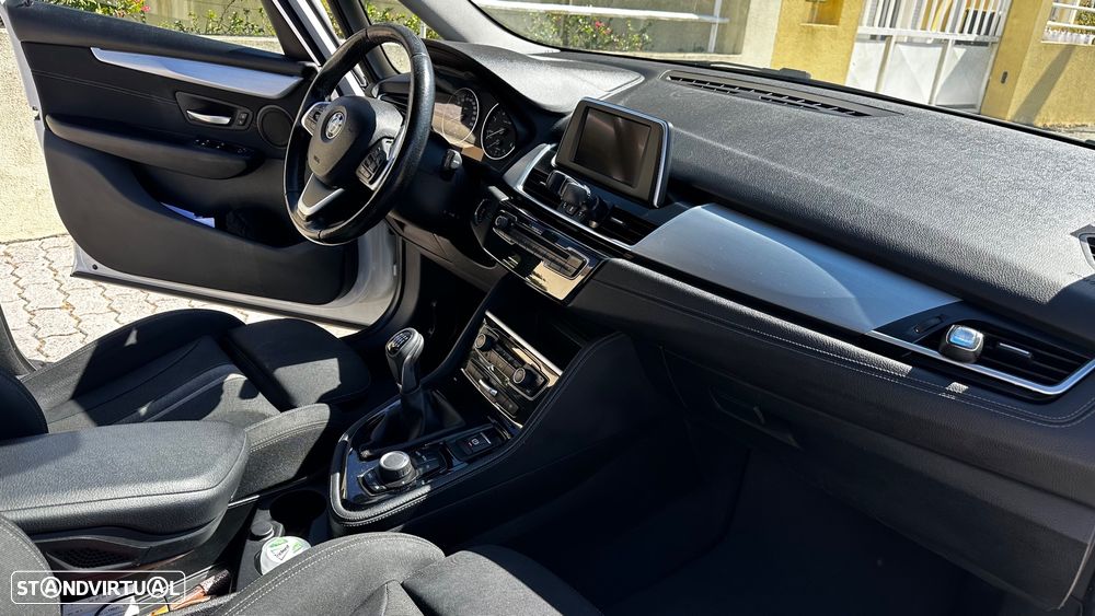 BMW 216 Gran Tourer - 15