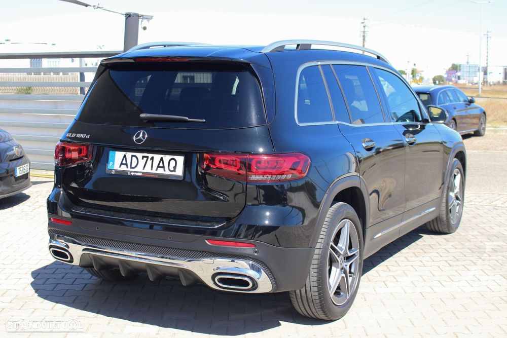 Mercedes-Benz GLB 180 d AMG Line - 18