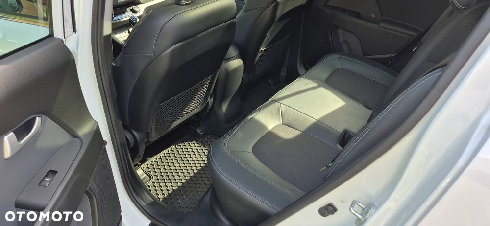 Kia Sportage 1.7 CRDI S 2WD - 14