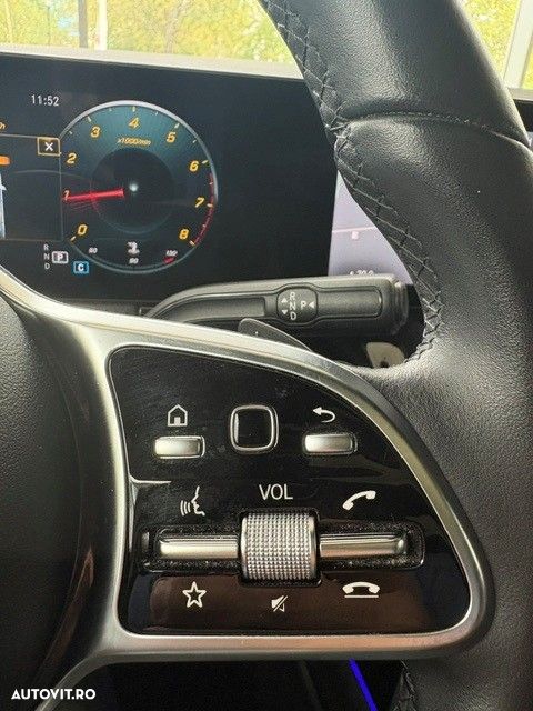 Mercedes-Benz GLA - 16
