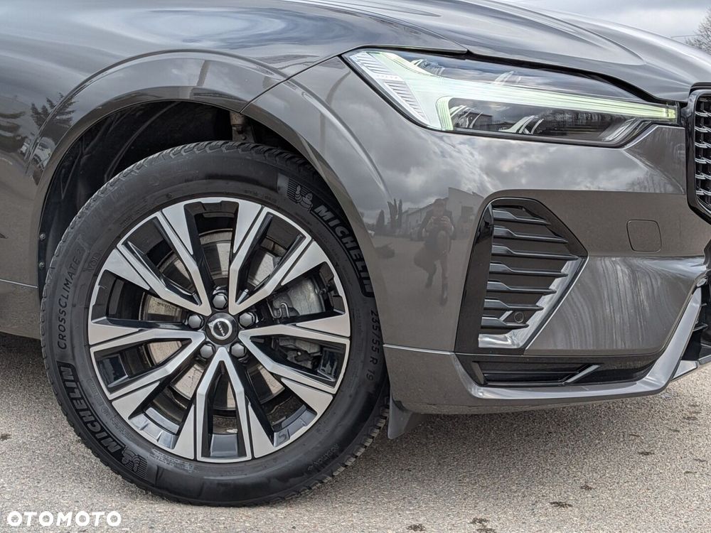 Volvo XC 60 B4 D AWD Ultimate Dark - 16