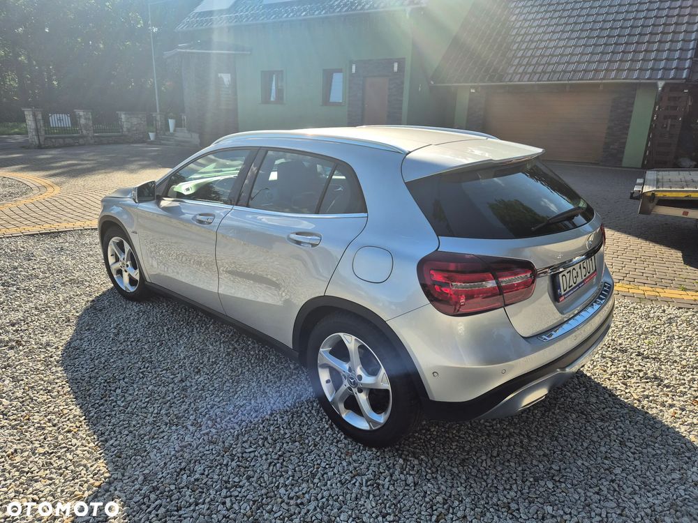 Mercedes-Benz GLA 220 4-Matic Style - 8