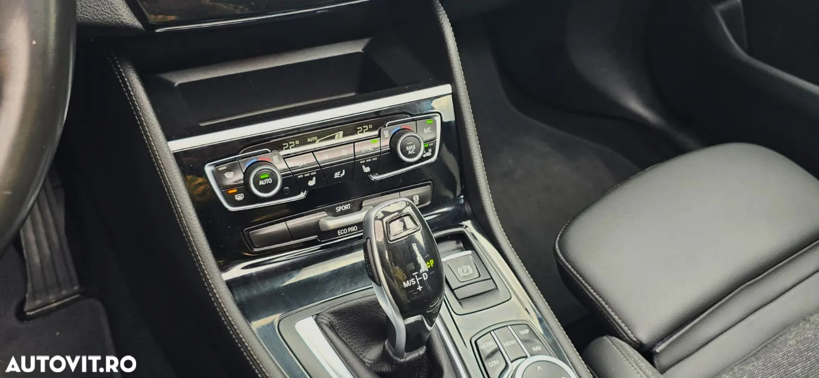 BMW Seria 2 220i AT - 15
