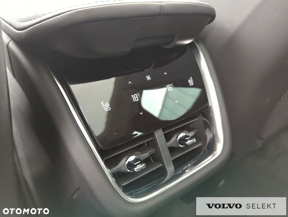 Volvo EX90 - 23