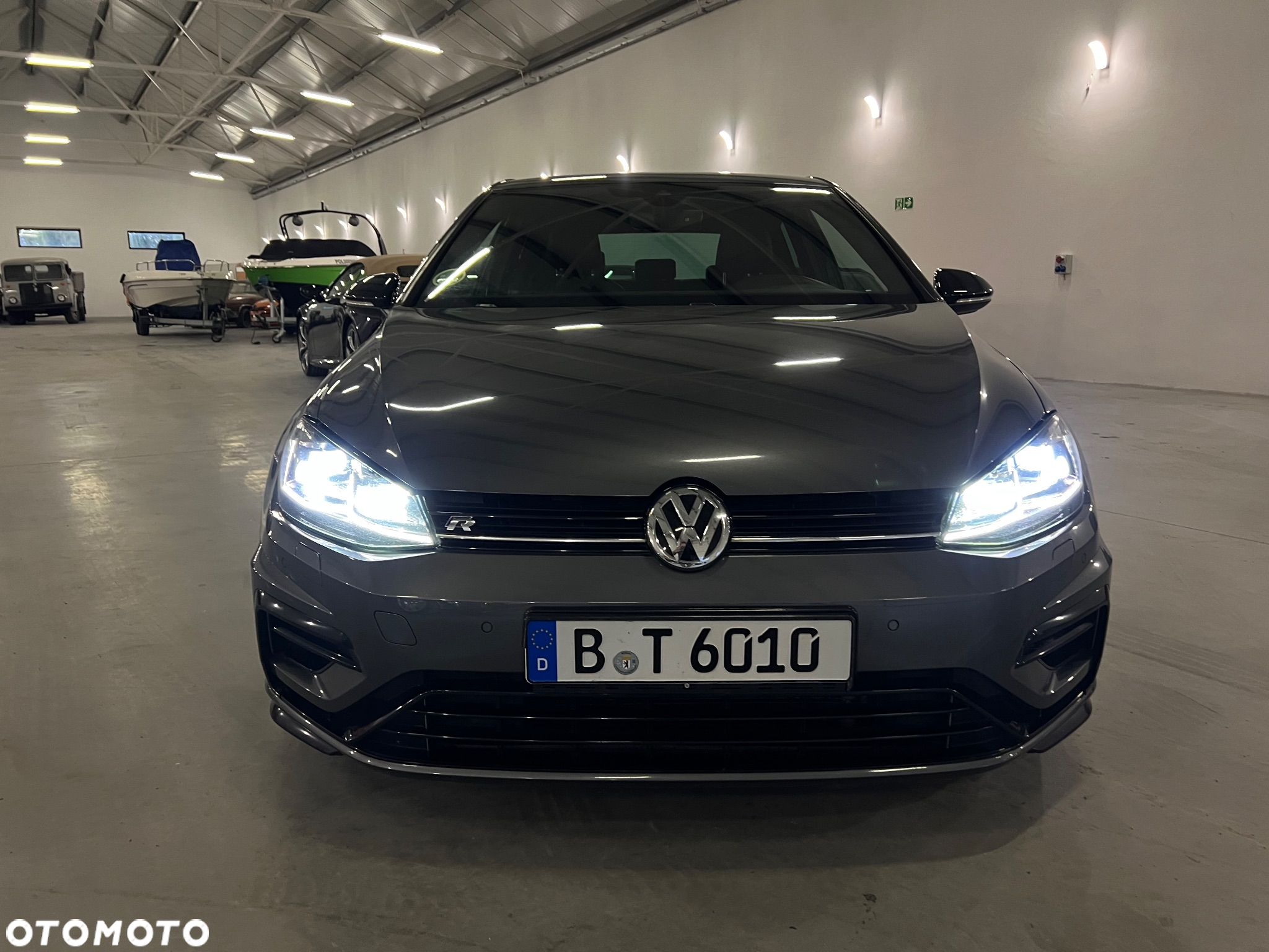 Volkswagen Golf R 4Motion (BlueMotion Technology) - 11