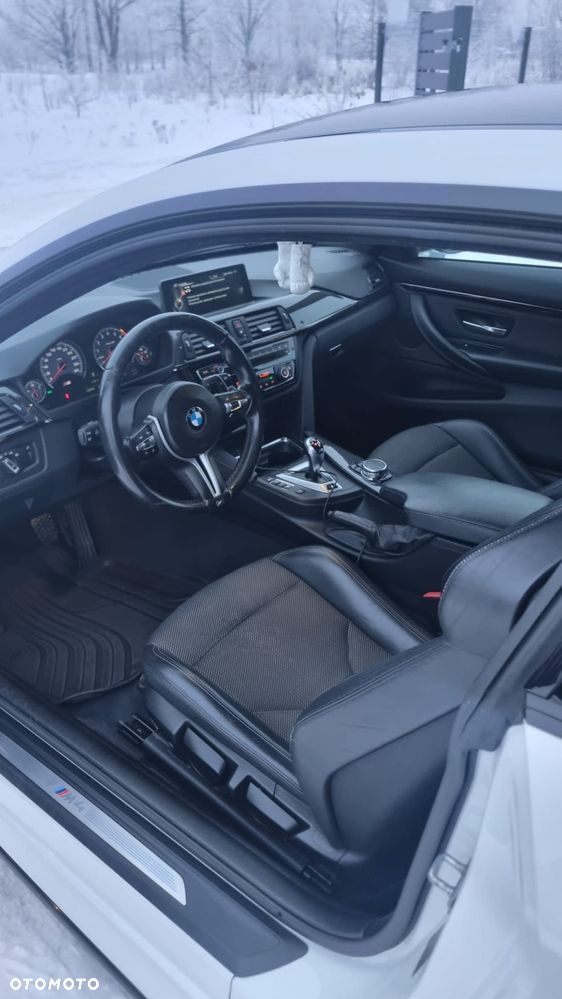 BMW M4 DKG - 12