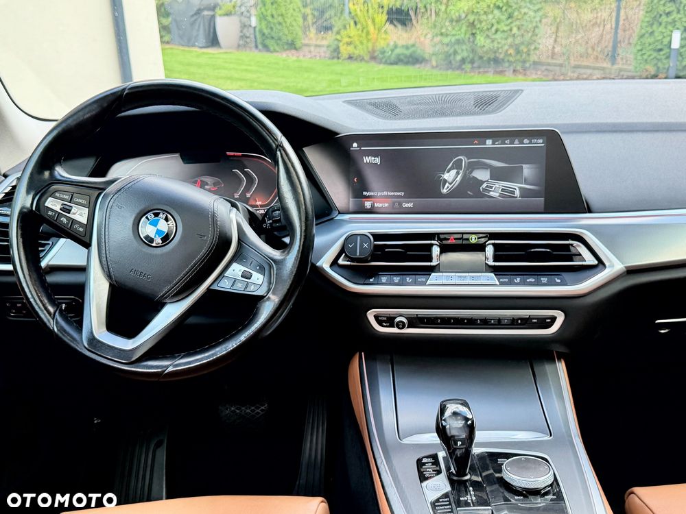 BMW X5 xDrive40i - 16
