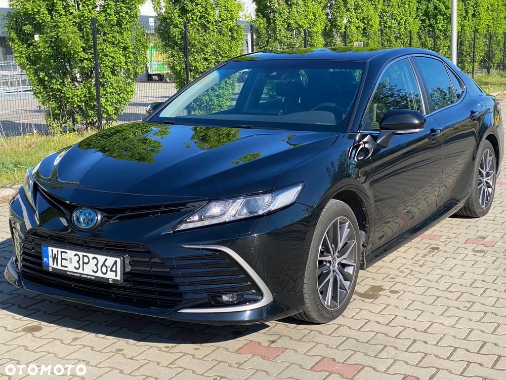 Toyota Camry 2.5 Hybrid Prestige CVT - 2