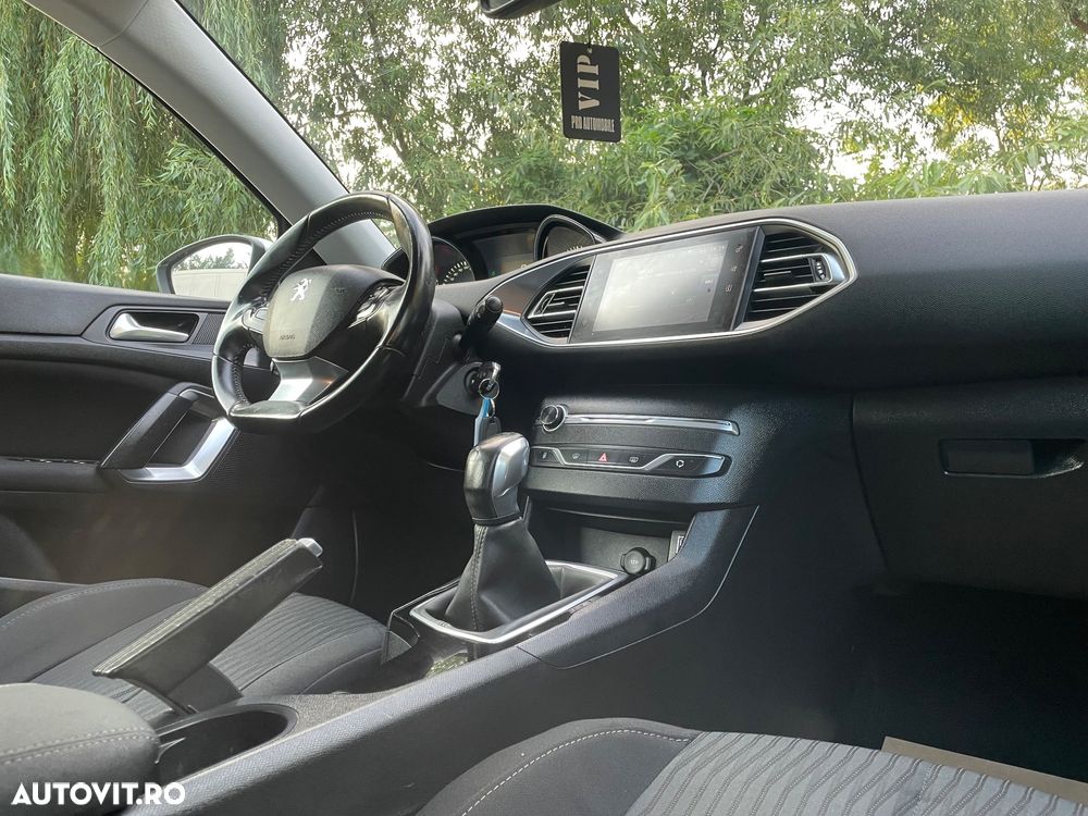 Peugeot 308 e-HDi FAP 115 Stop&Start Access - 12
